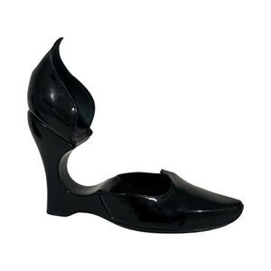 Louis Vuitton Patent Leather Extreme Babouche Hole Rip Off Pumps Size 39